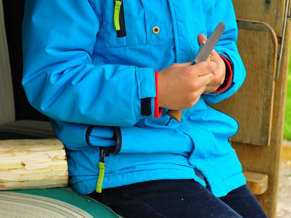 Outdoor-Kindermesser – Wichtige Infos über die Anschaffung und die erste Nutzung